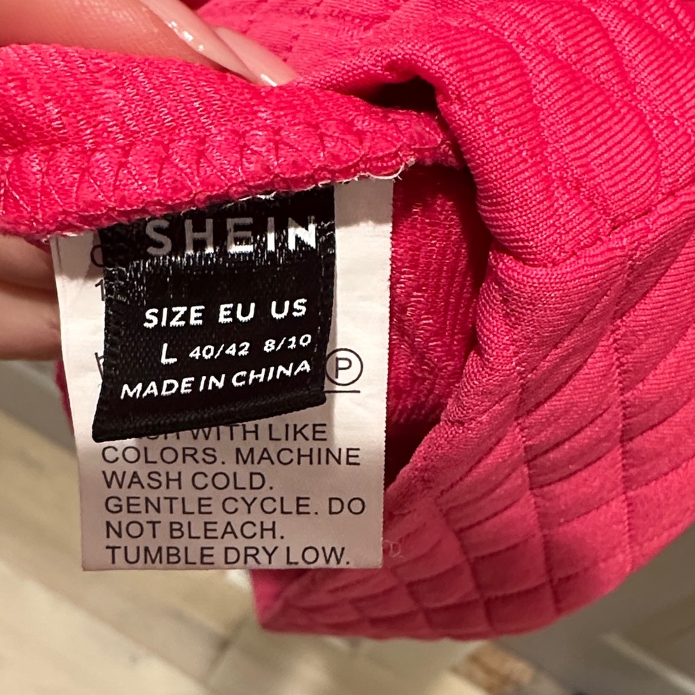 Quilted Bright Pink Hoodie Sweatshirt - Picture 5 of 5